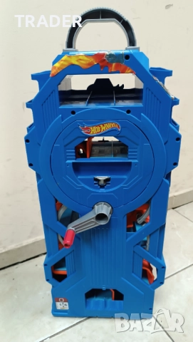 Игрален комплект кола колички Hot Wheels, мега гараж , снимка 3 - Коли, камиони, мотори, писти - 30147855