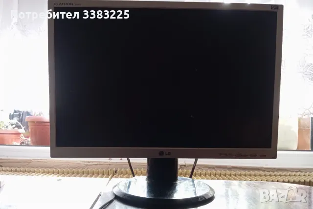 Продавам LG LCD Monitor L225WS 22" Silver, снимка 1 - Монитори - 48877838