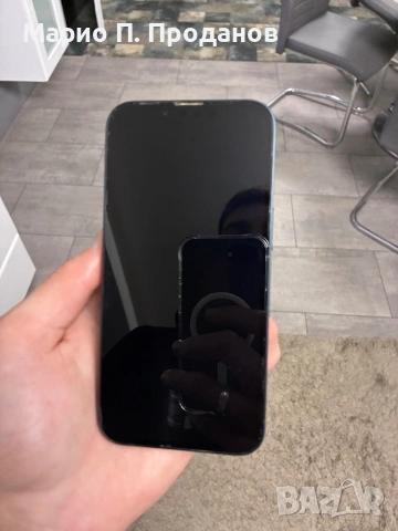 Продавам iPhone 13