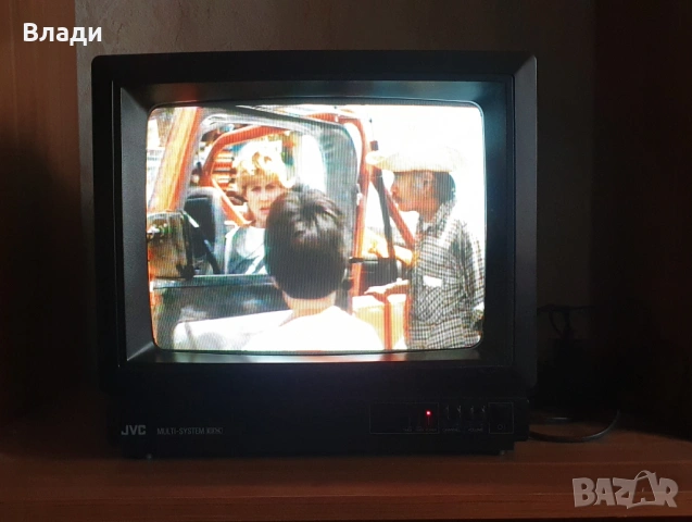 Видеокасетофон VHS Panasonic NV-F70B, снимка 12 - Плейъри, домашно кино, прожектори - 54024979