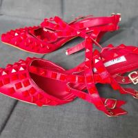 Нови обувки валентино, снимка 4 - Дамски обувки на ток - 45967297