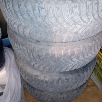 Продавам 4 бр зимни гуми hankok(БЕЗ ДЖАНТИТЕ).Лично предаване.195/65/15., снимка 8 - Гуми и джанти - 44986592