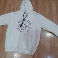 Суитчър на MONCLER , снимка 1 - Суичъри - 45002253