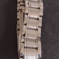 Метална верижка за дамски часовник Q/Q красив стилен дизайн 44840, снимка 6 - Каишки за часовници - 45381405