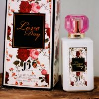 Арабски парфюм  Love Day, 100 ml, снимка 1 - Дамски парфюми - 45744545