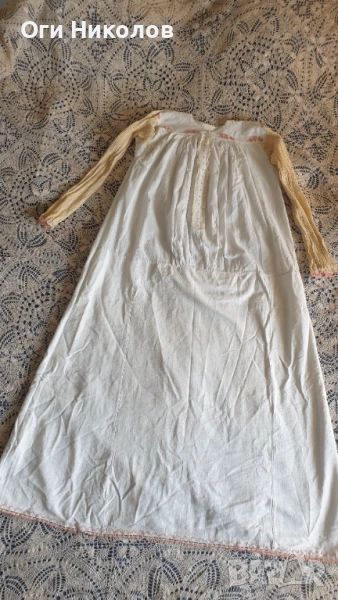 Автентична дълга  риза от народна носия, снимка 1