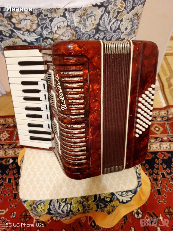 Акордеон Weltmeister Stella 40 баса , снимка 1