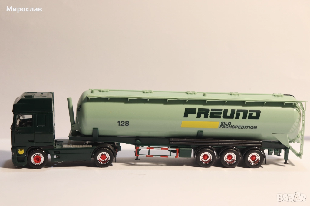 HERPA H0 1/87 DAF СИЛОЗ ЦИСТЕРНА КАМИОН МОДЕЛ, снимка 1