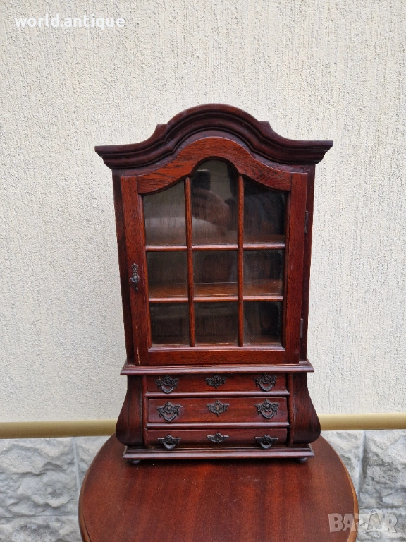 Уникална антикварна английска дървена витринка с чекмеджета махагон, снимка 1