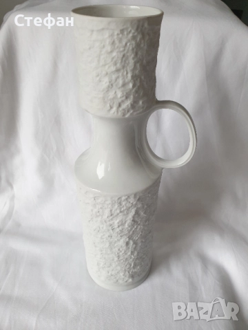 Дизайнерска порцеланова ваза 