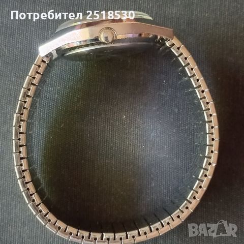 Junghans  Quartz , снимка 2 - Антикварни и старинни предмети - 46739428