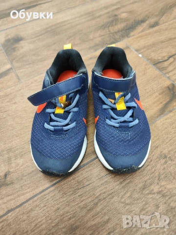 Маратонки Nike Revolution, снимка 2 - Детски маратонки - 53938363