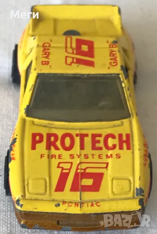 Колекционерска Количка Matchbox 1985 Pontiac Fiero Protech Fire – Колекционерски Модел, снимка 1 - Колекции - 46988265