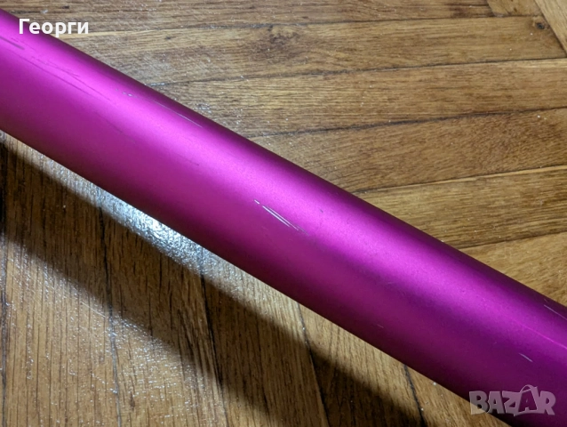 Продавам отлична прахосмукачка Dyson V8 с добра батерия и аксесоари, снимка 6 - Прахосмукачки - 52776474