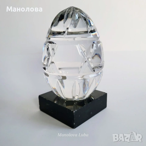 Кристално яйце върху мраморен постамент Waterford Crystal., снимка 2 - Други ценни предмети - 53868099
