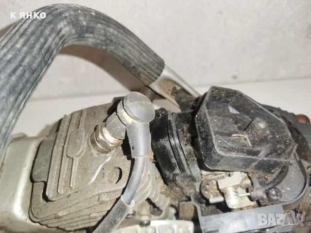 Продавам резачка за дърва , снимка 2 - Моторни триони/резачки - 54171111