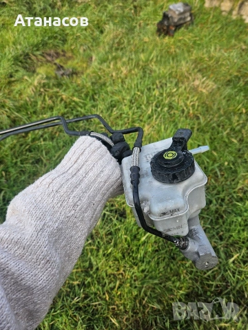 Спирачна помпа VW Golf 5/Caddy /Passat B6, снимка 2 - Части - 53059866