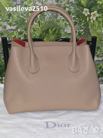 Dior прекрасна дамска чанта , снимка 2 - Чанти - 52559056