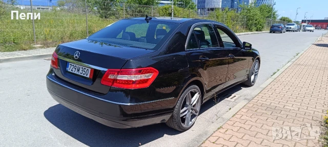 Продава Мерцедес Е200CDI 2010г. 136кс. Кожа, Навигация, снимка 5 - Автомобили и джипове - 50852597