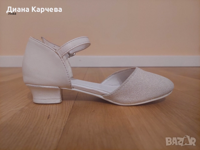 Продавам бели официални детски обувки за момиче размер 31, снимка 5 - Детски обувки - 51789656