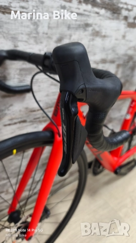 Карбонов шосеен велосипед BMC Teammachine SLR Five Disc 105 Di2 Mavic | 47, снимка 13 - Велосипеди - 52546813