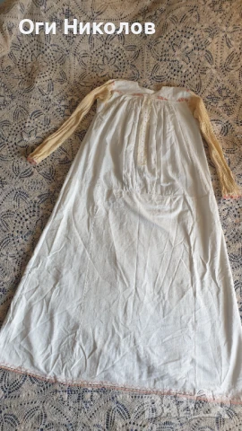 Автентична дълга  риза от народна носия