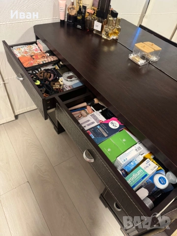 Тоалетка като нова, снимка 4 - Тоалетки - 54163810