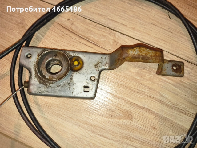 Хонда ЦРХ 89/90г. Оригинална брава преден капак, снимка 3 - Части - 53091859