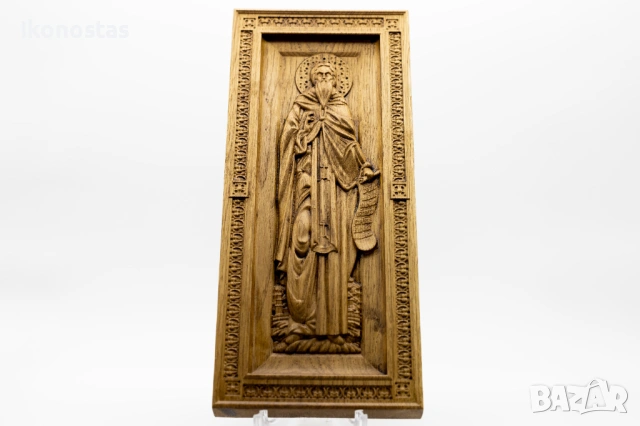 Релефна икона на свети Анатолий от масивен дъб