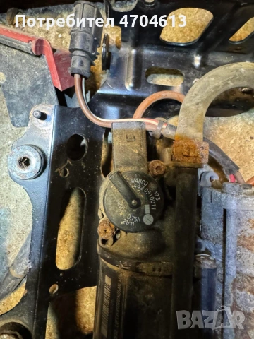 Клапан компресор въздушно окачване на Ауди Audi A8 D4 H4 само за 30лв. 4420510011