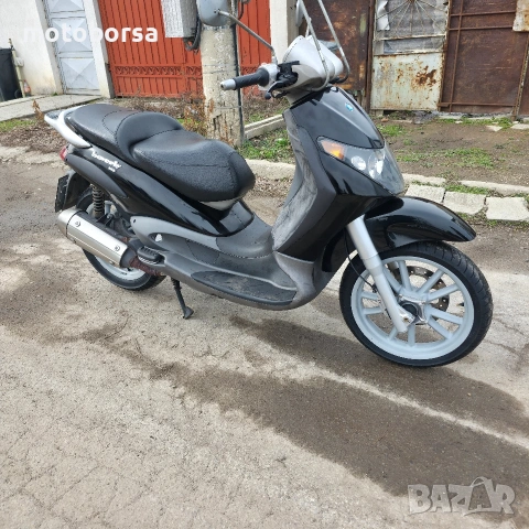 Piaggio Beverly 200, снимка 2 - Мотоциклети и мототехника - 53687928