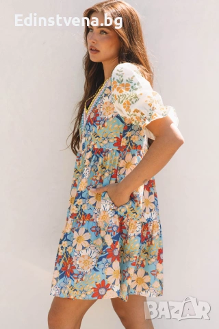 Дамска къса рокля с флорален принт, V-образно деколте и плетени детайли, снимка 3 - Рокли - 53081867