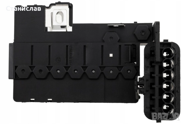 Клемна кутия за VW Polo 6R, снимка 4 - Части - 52292253