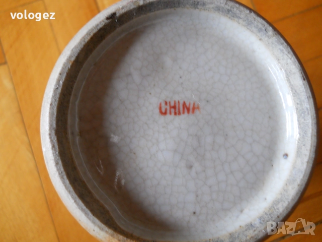 Колекционерски порцеланови вази, снимка 18 - Антикварни и старинни предмети - 49413047