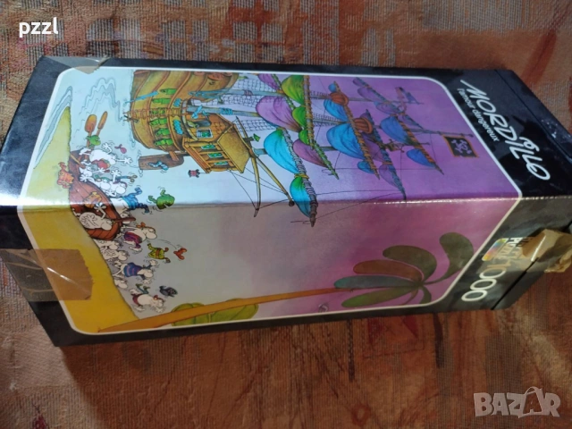 Пъзел Триъгълен "Mordillo Lámour dangereux” Heye 1974г. 1000 части, снимка 2 - Пъзели - 53695730