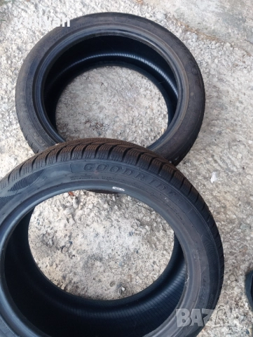 2 бр. зимни гуми 245/45 R19