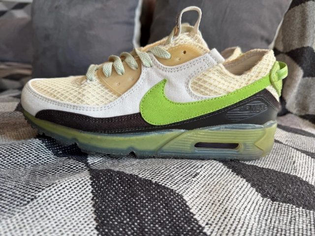 Nike Air Max 90 TerrascapePhantom Vivid Green, снимка 2 - Маратонки - 53590588