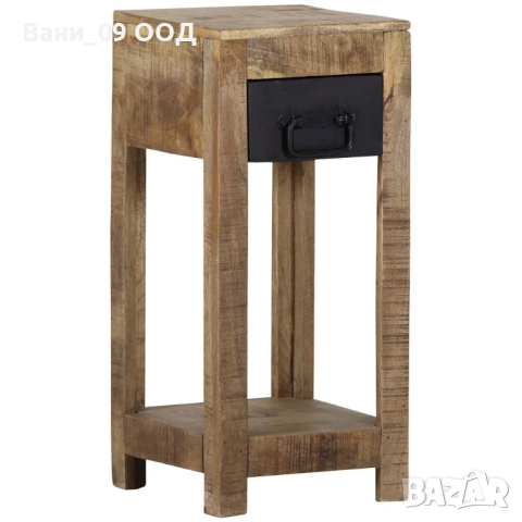 Помощна маса в индустриален стил