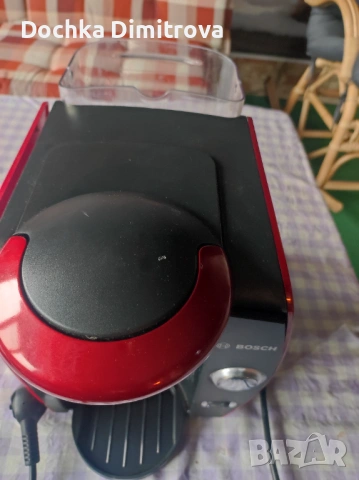 Кафемашина с капсули за части Bosch, снимка 3 - Кафемашини - 53227310