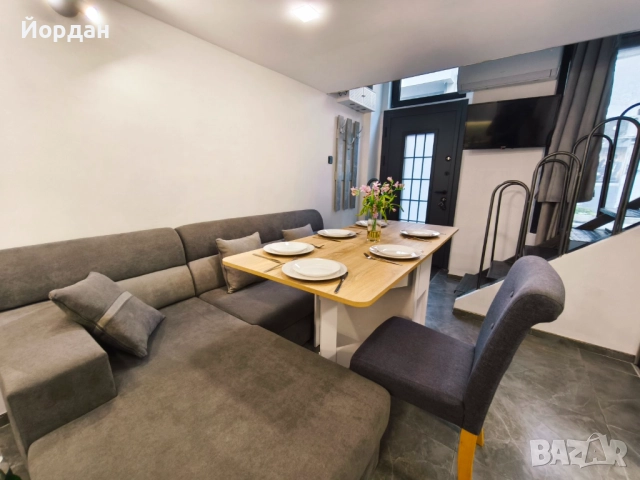 Тристаен апартамент Топ център, снимка 4 - Апартаменти - 52876383