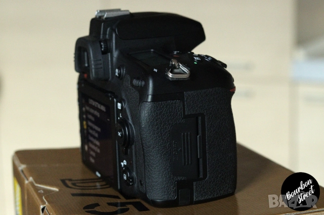 🔥Nikon D750 body на 41 хил. кадъра [Отличен] Пълен Комплект, снимка 7 - Фотоапарати - 52775767