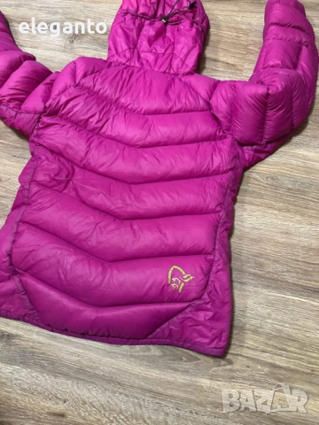 Висок клас дамска зимна пухенка Norrøna Lyngen Lightweight Down 750 Jacket , XS размер, снимка 7 - Якета - 52695224