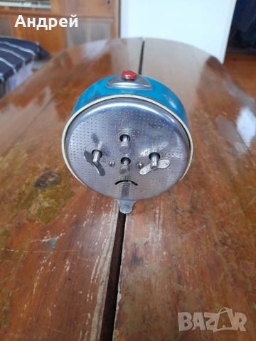 Стар часовник,будилник Vityaz, снимка 4 - Антикварни и старинни предмети - 52310030