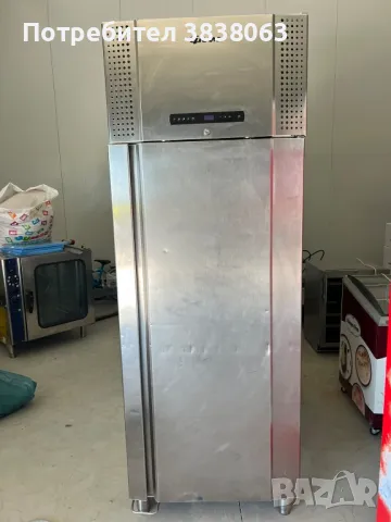 Професионални хладилни шкафове , снимка 2 - Обзавеждане на кухня - 50258708