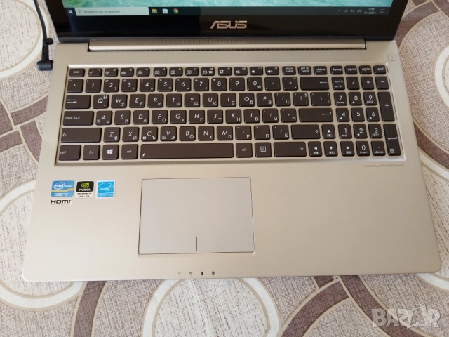Лаптоп Asus ZenBook UX51VZ, снимка 5 - Лаптопи за дома - 54226911