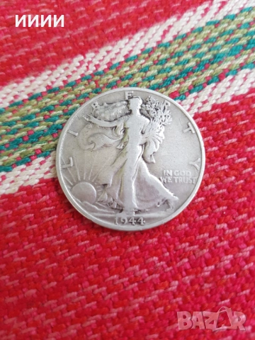 Сребърна монета халф долар 1944