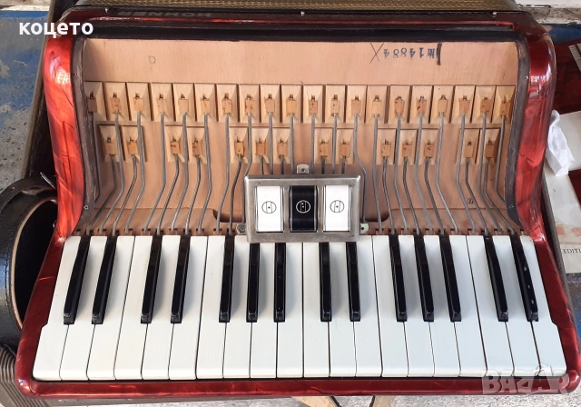 акордеон Hohner Arietta IM, снимка 9 - Акордеони - 53040238