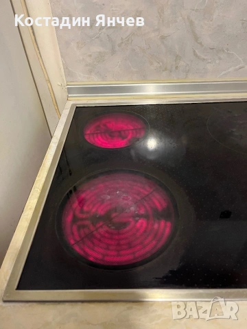 Фурна с котлони за вграждане Electrolux, снимка 5 - Печки, фурни - 53758896