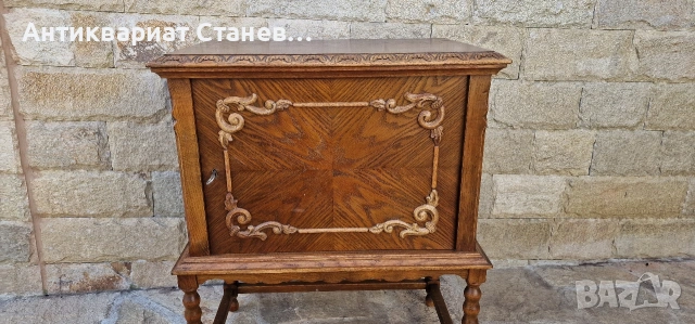 Скандинавски винтидж шкаф за антре/салон, снимка 4 - Шкафове - 53875136