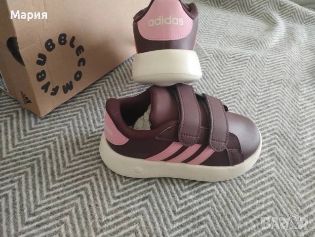 Adidas маратонки за момиче номер 26.5, снимка 7 - Детски маратонки - 52745995